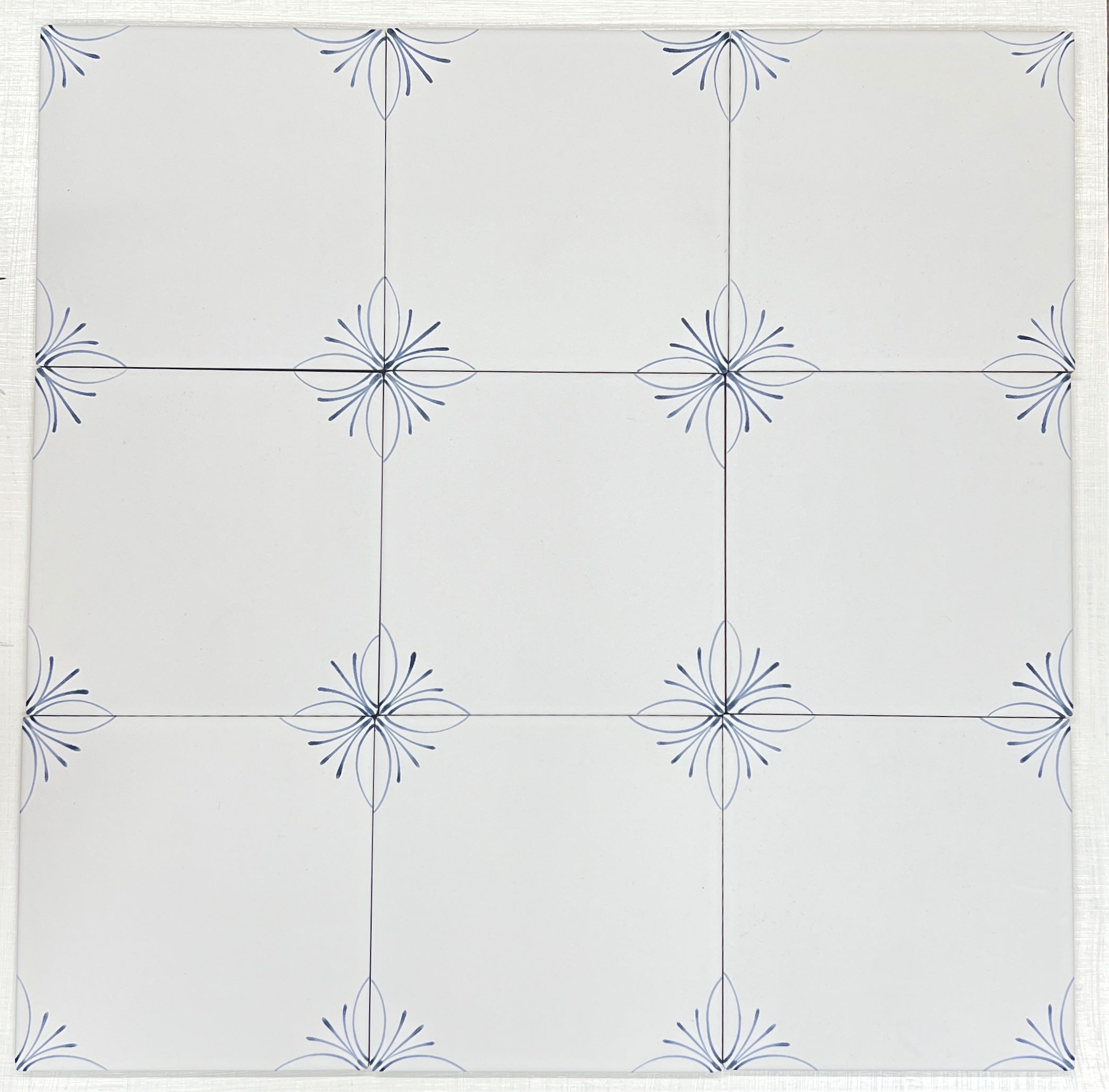 Seconds - Safran Corners Floor - Sky (Bright White)