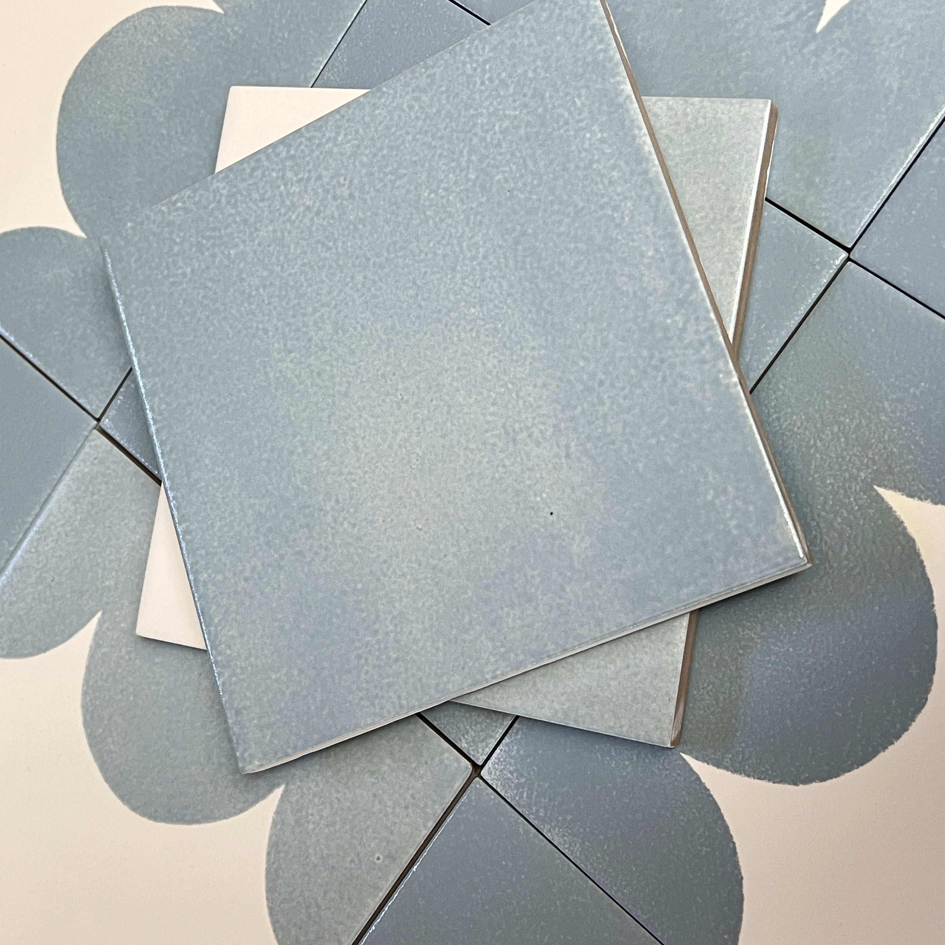 Seconds - Calico Scallop Floor Tile Mix in Speedwell (Gloss)