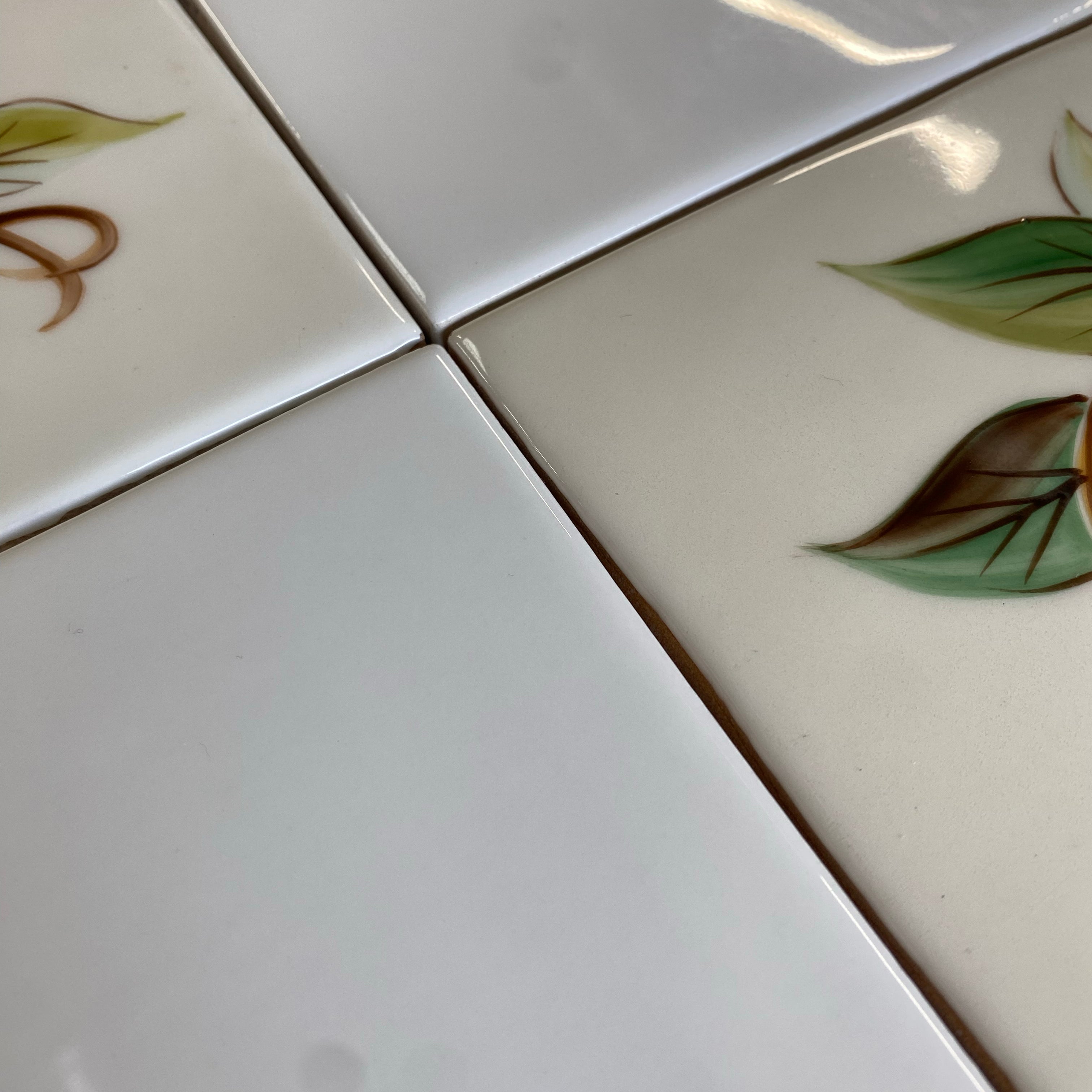 End of Line - Cream Gloss Tiles