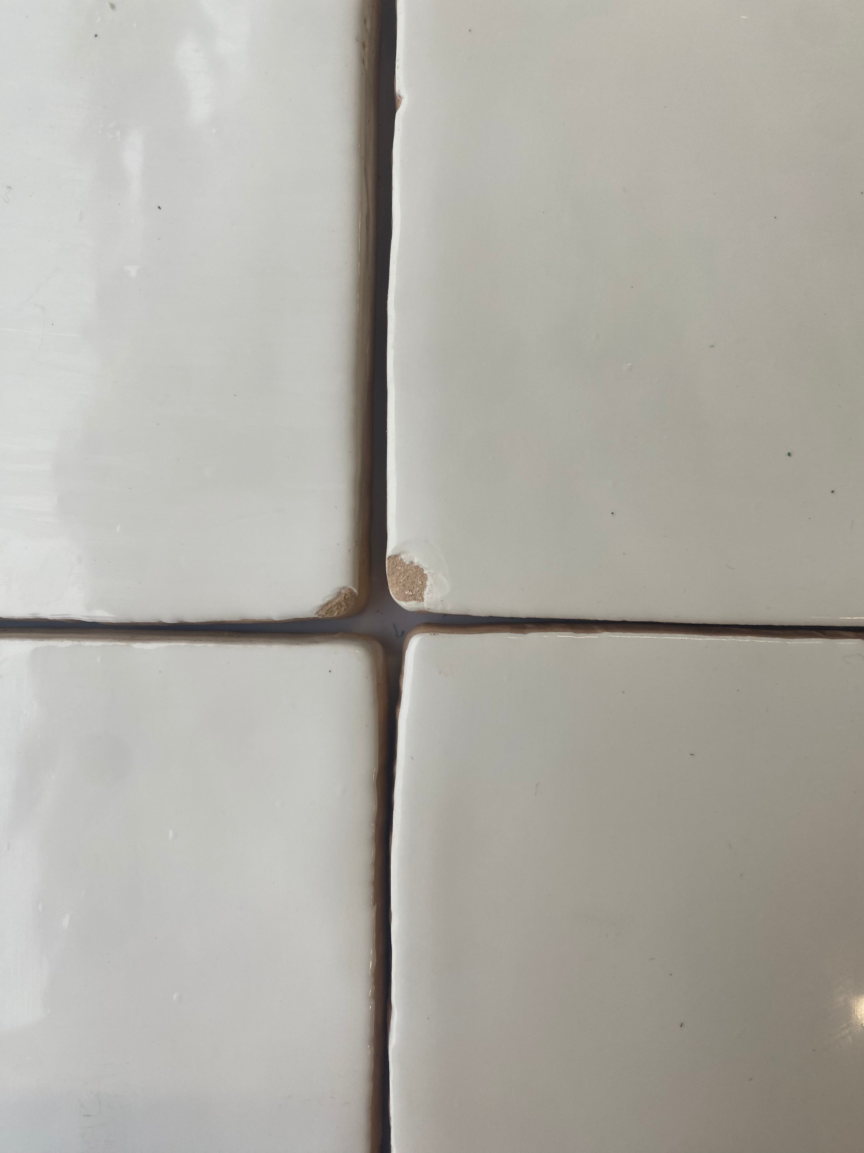 Seconds - Cornish White Plain Tiles - Brillo