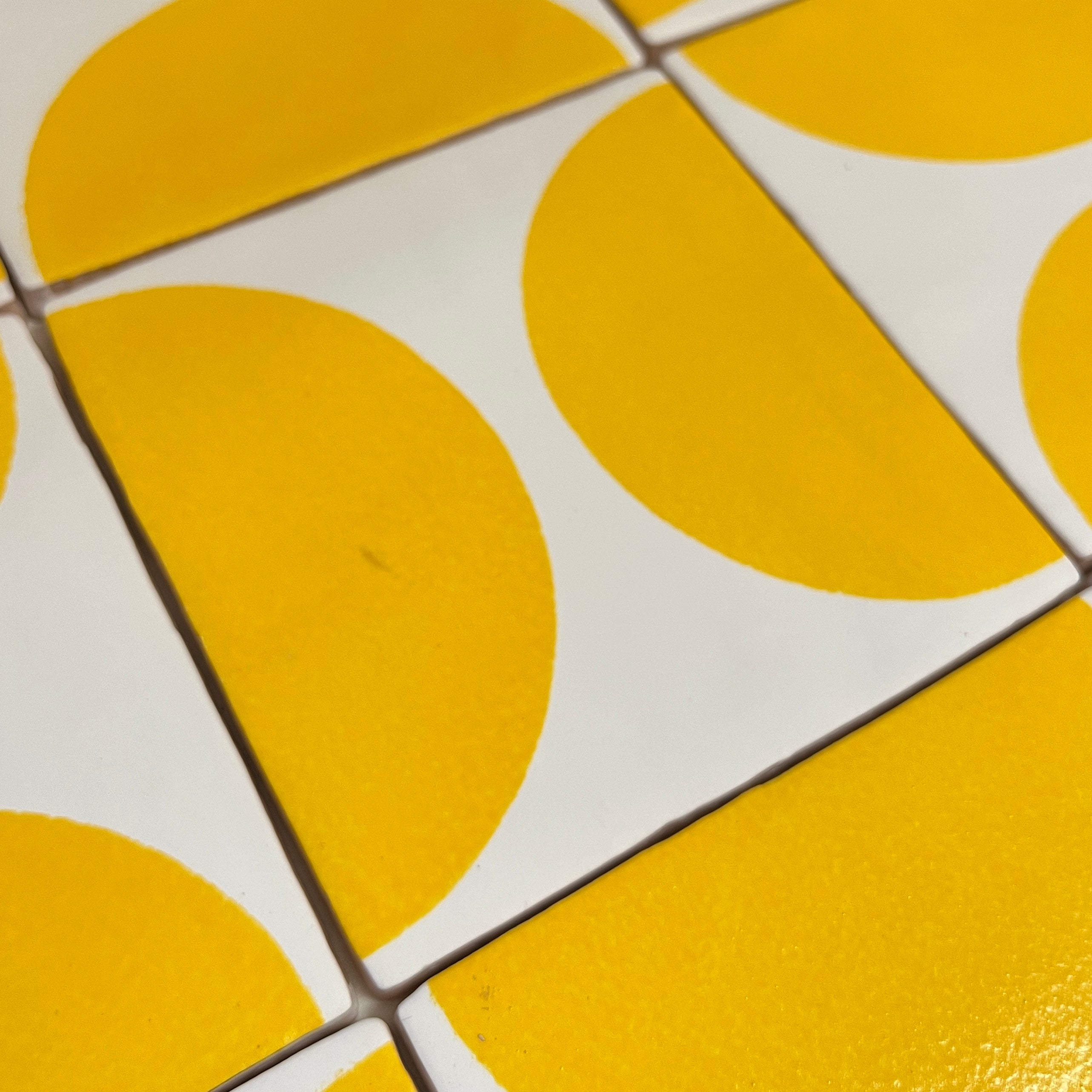 Seconds - Arc Lemon on Chalk