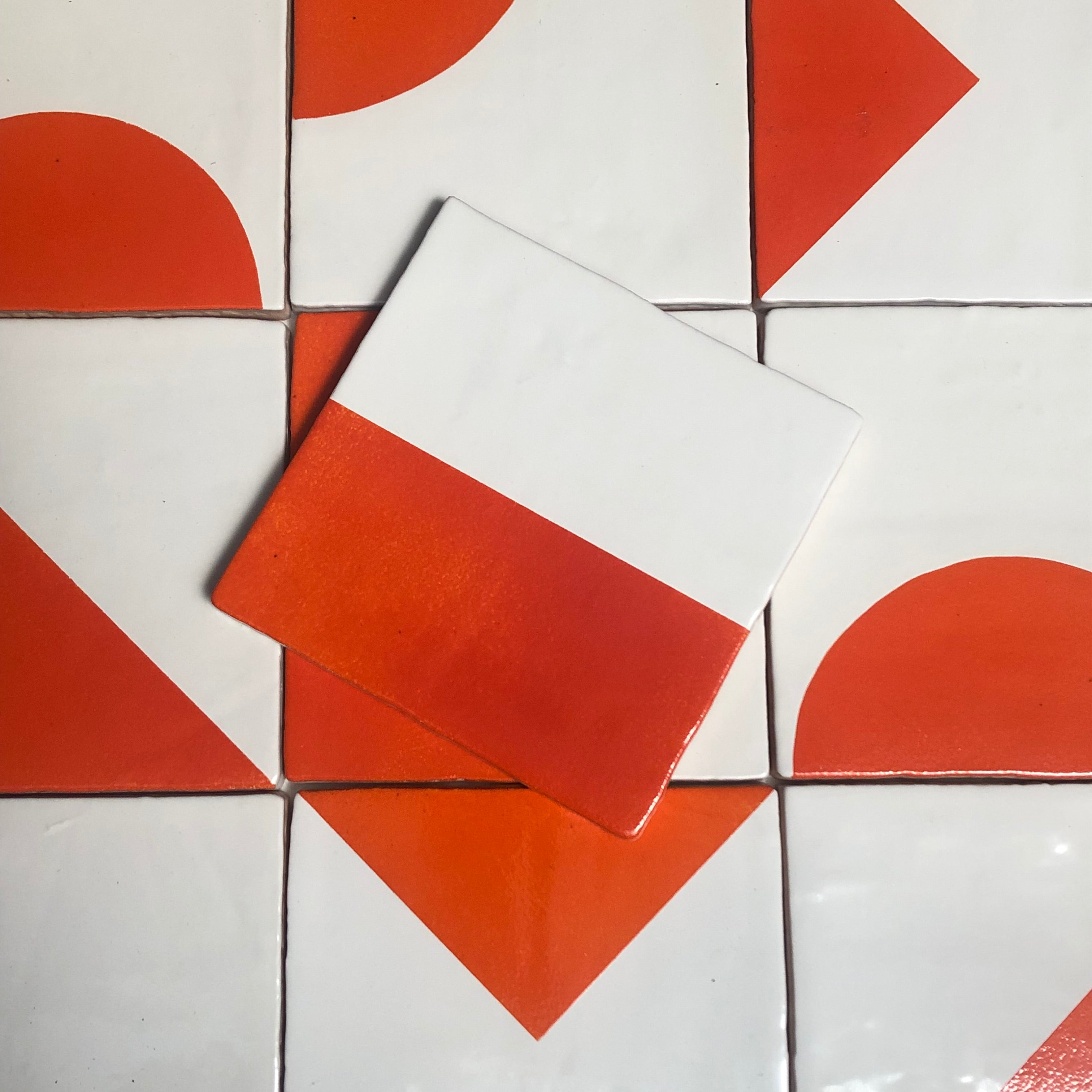 Seconds - Geometric Mix Satsuma on English