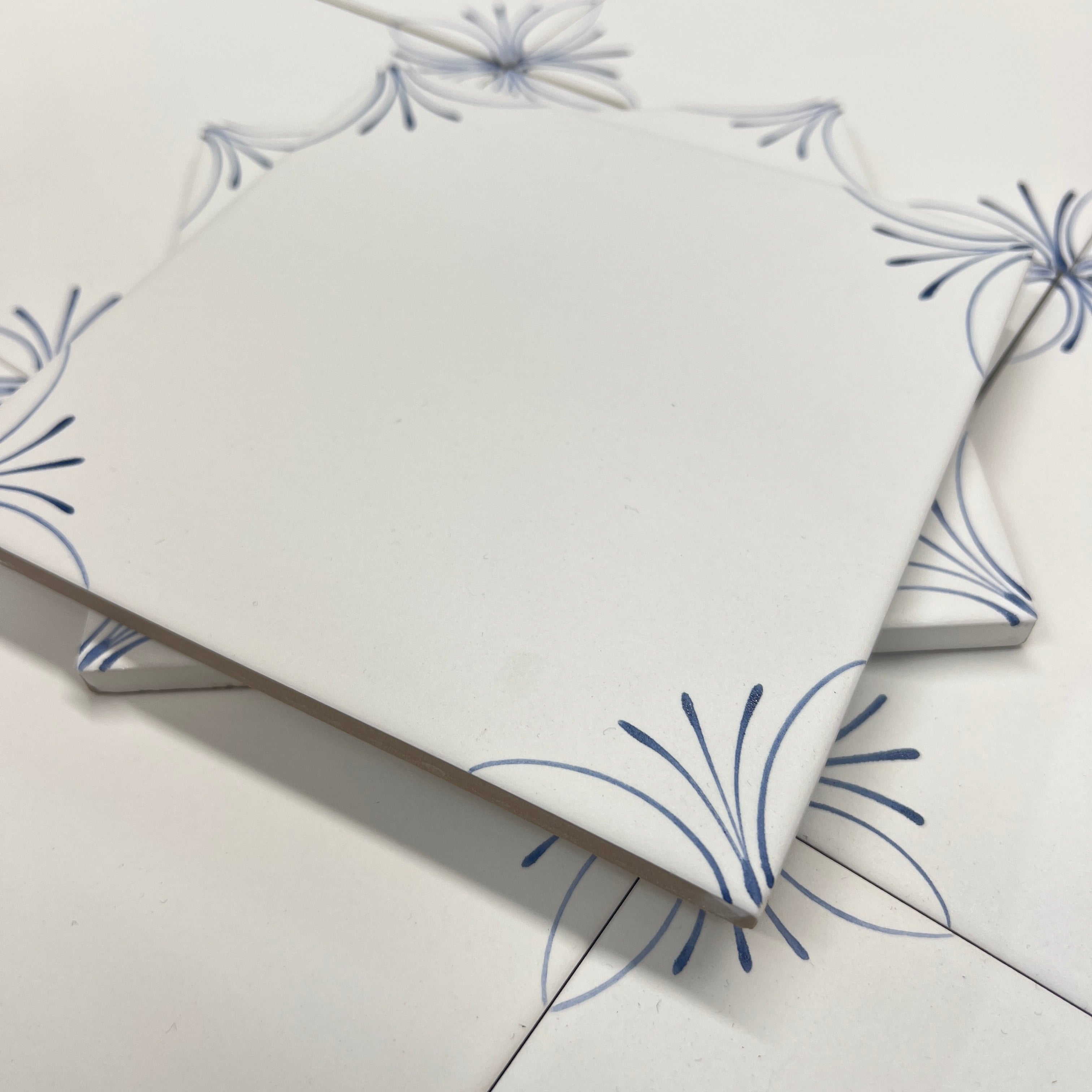 Seconds - Safran Corners Floor - Sky (Bright White)