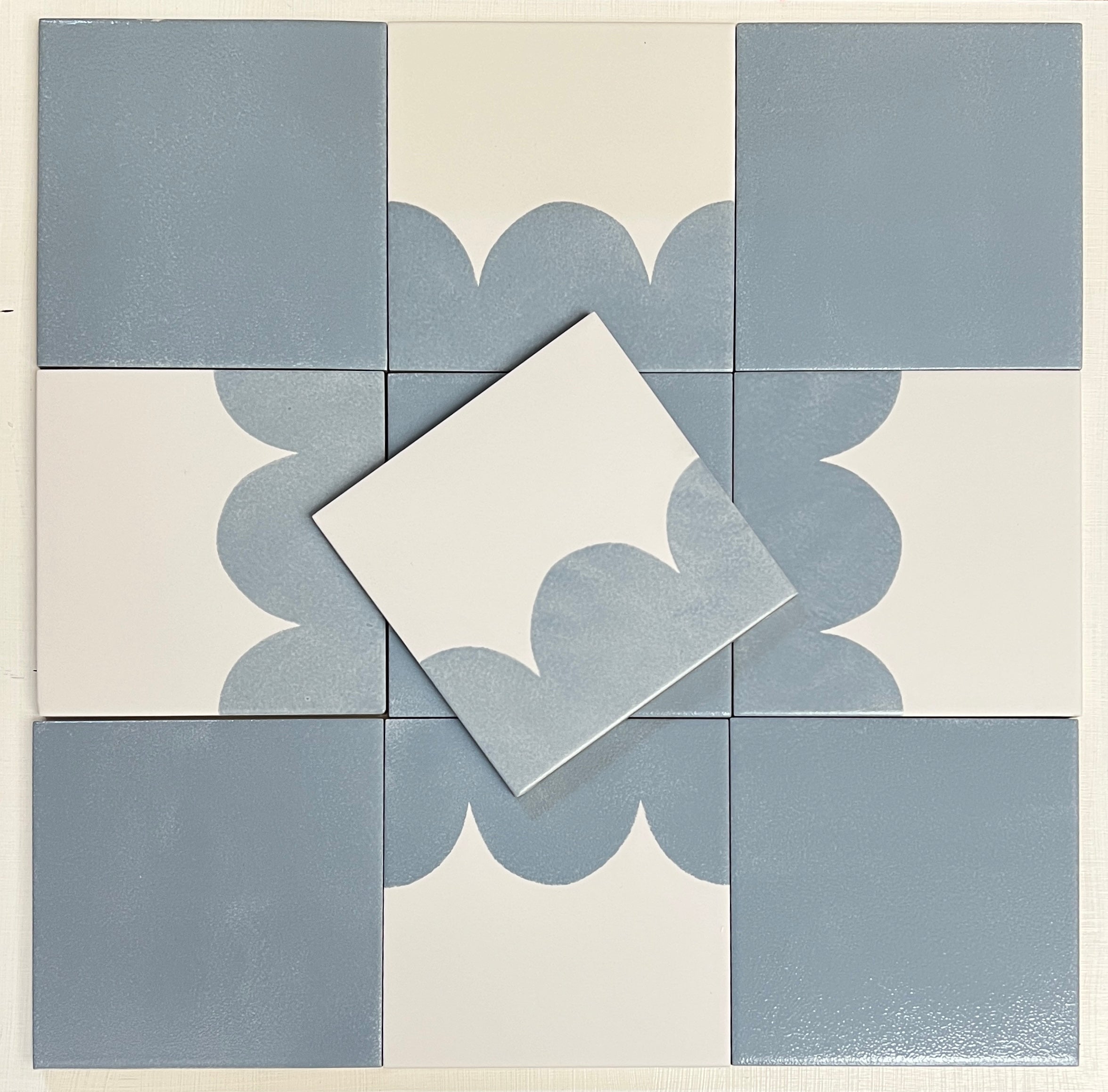 Seconds - Calico Scallop Floor Tile Mix in Speedwell (Gloss)
