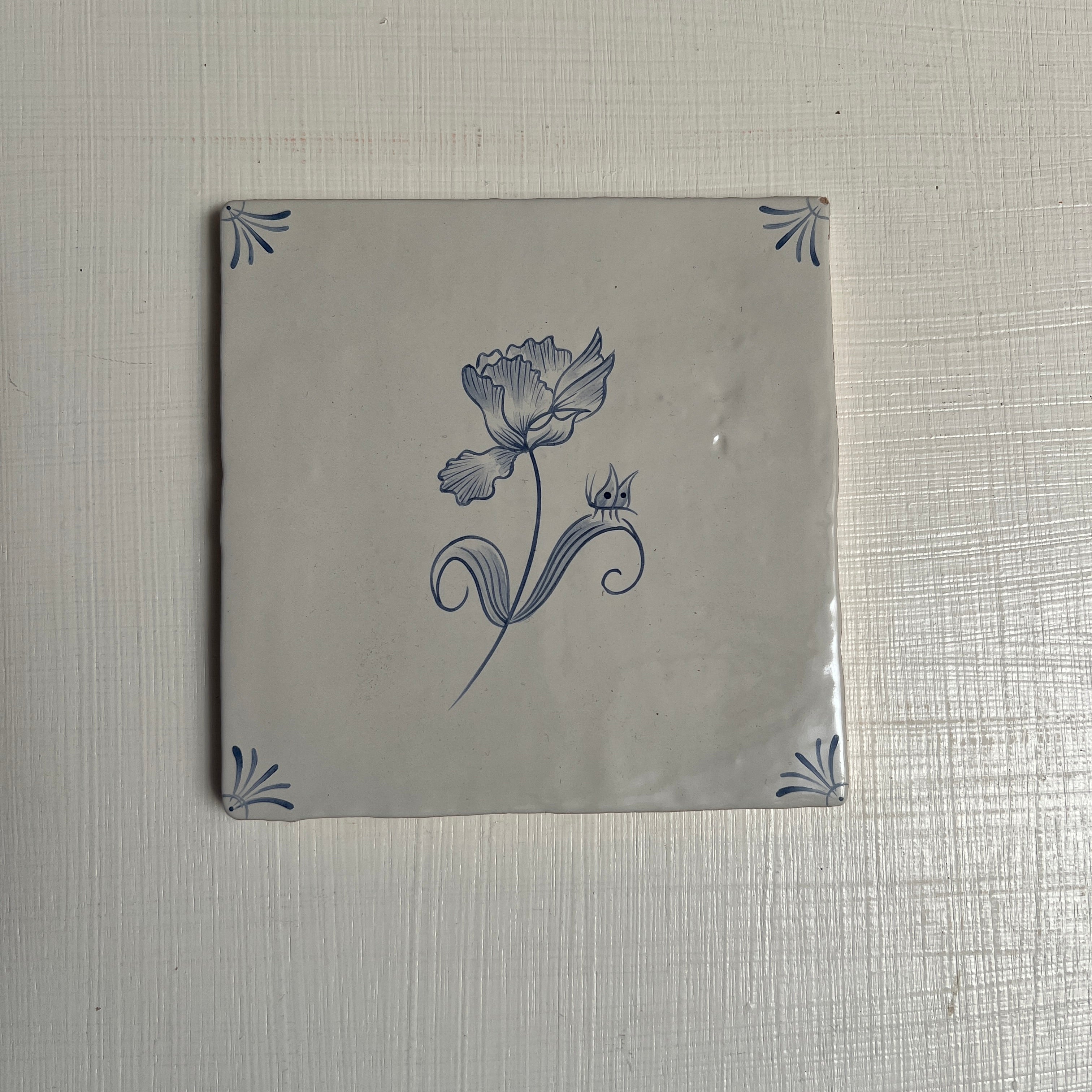Seconds - Flora Delft Tulip with Cornish Delft Corners on English
