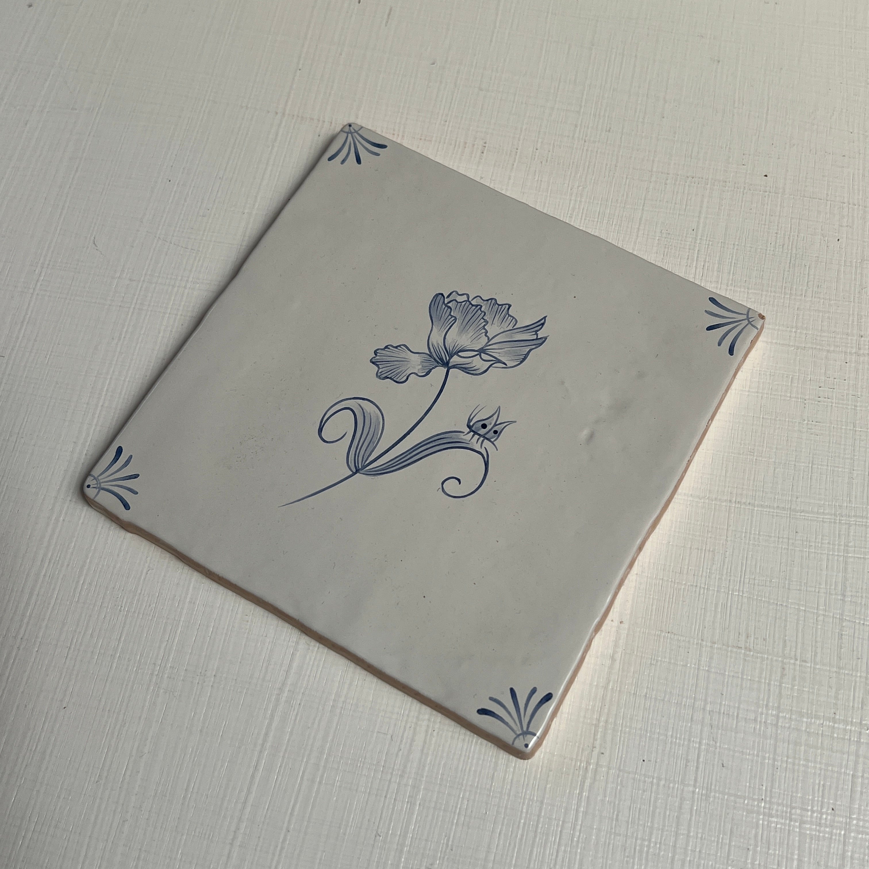 Seconds - Flora Delft Tulip with Cornish Delft Corners on English