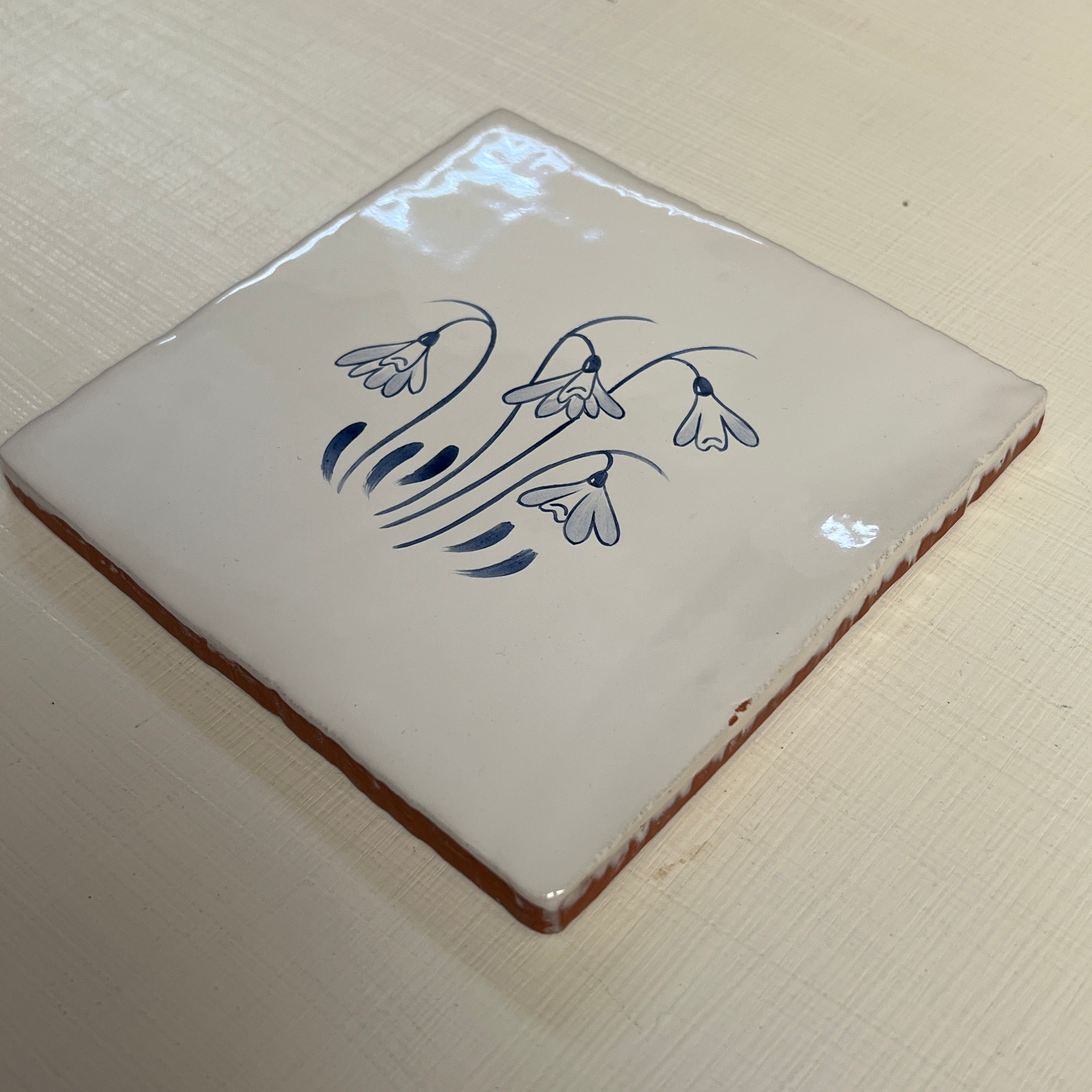 Seconds - English Delft Snowdrop on Cornish (No Corners)