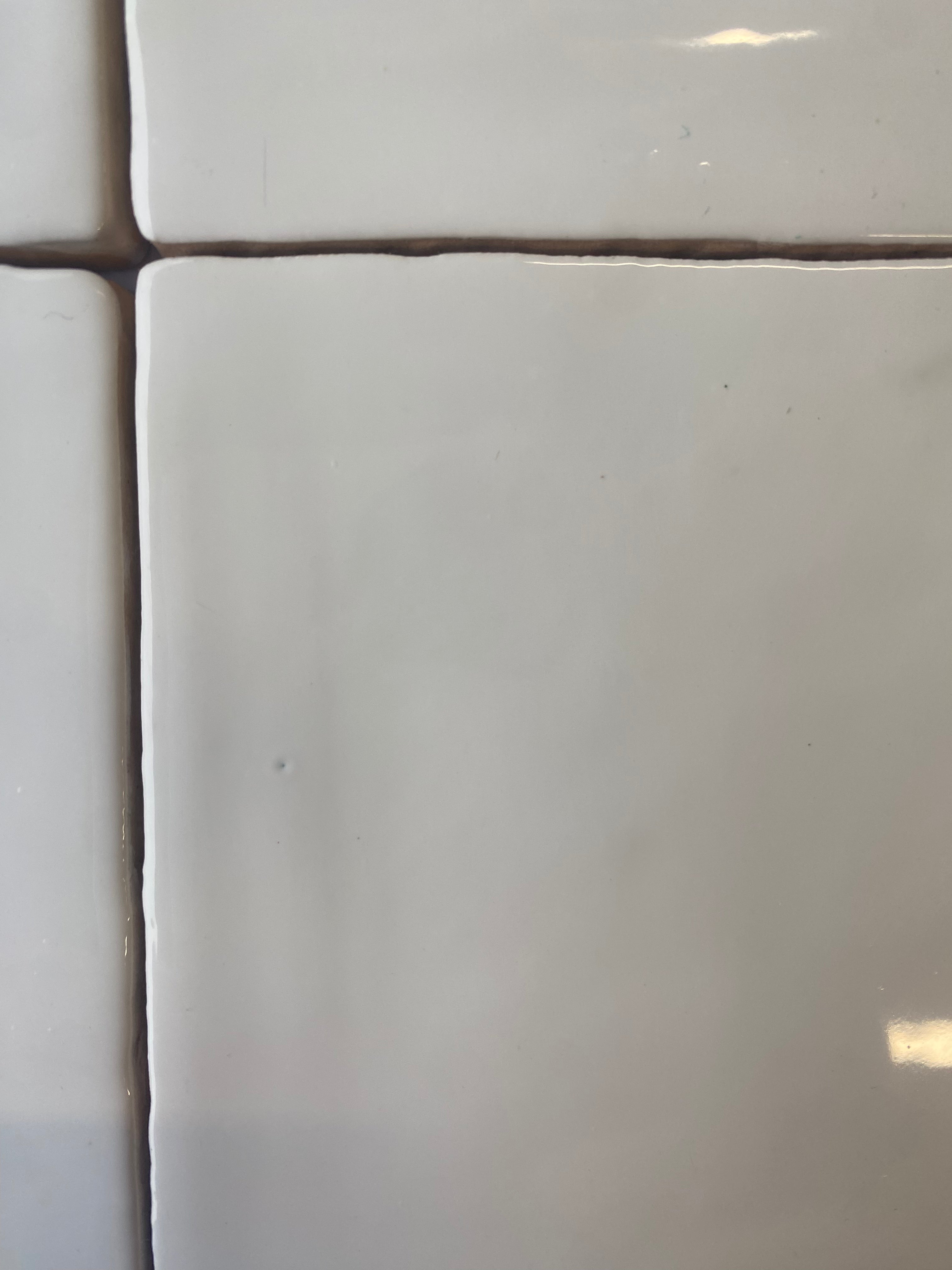 Seconds - Cornish White Plain Tiles - Brillo