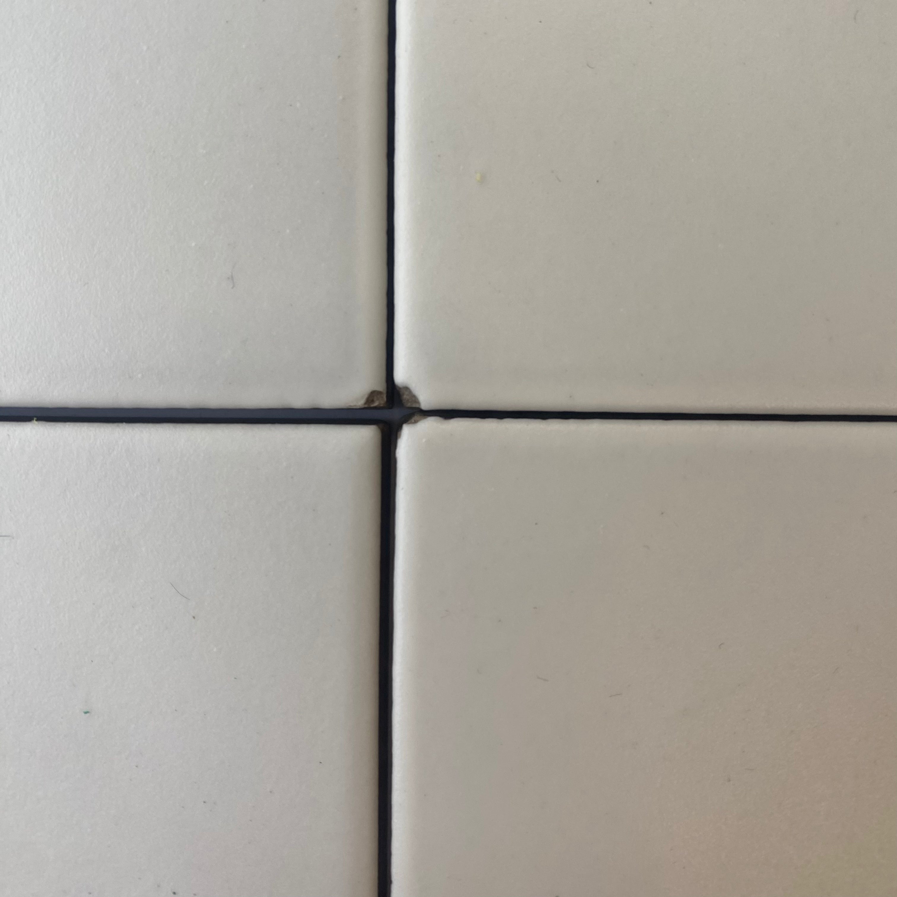 Seconds - Plain White Matt Floor