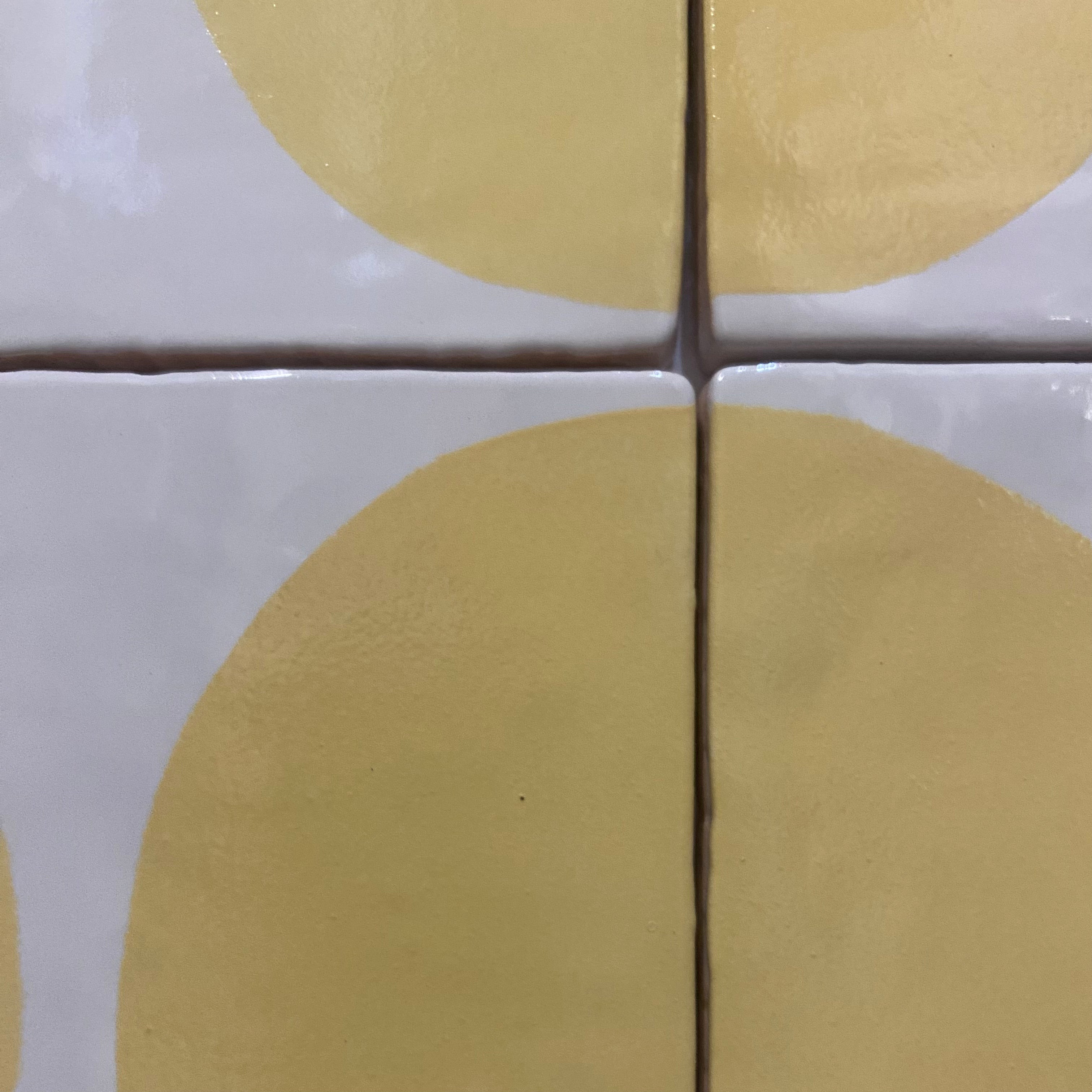 Seconds - Arc Primrose on English White