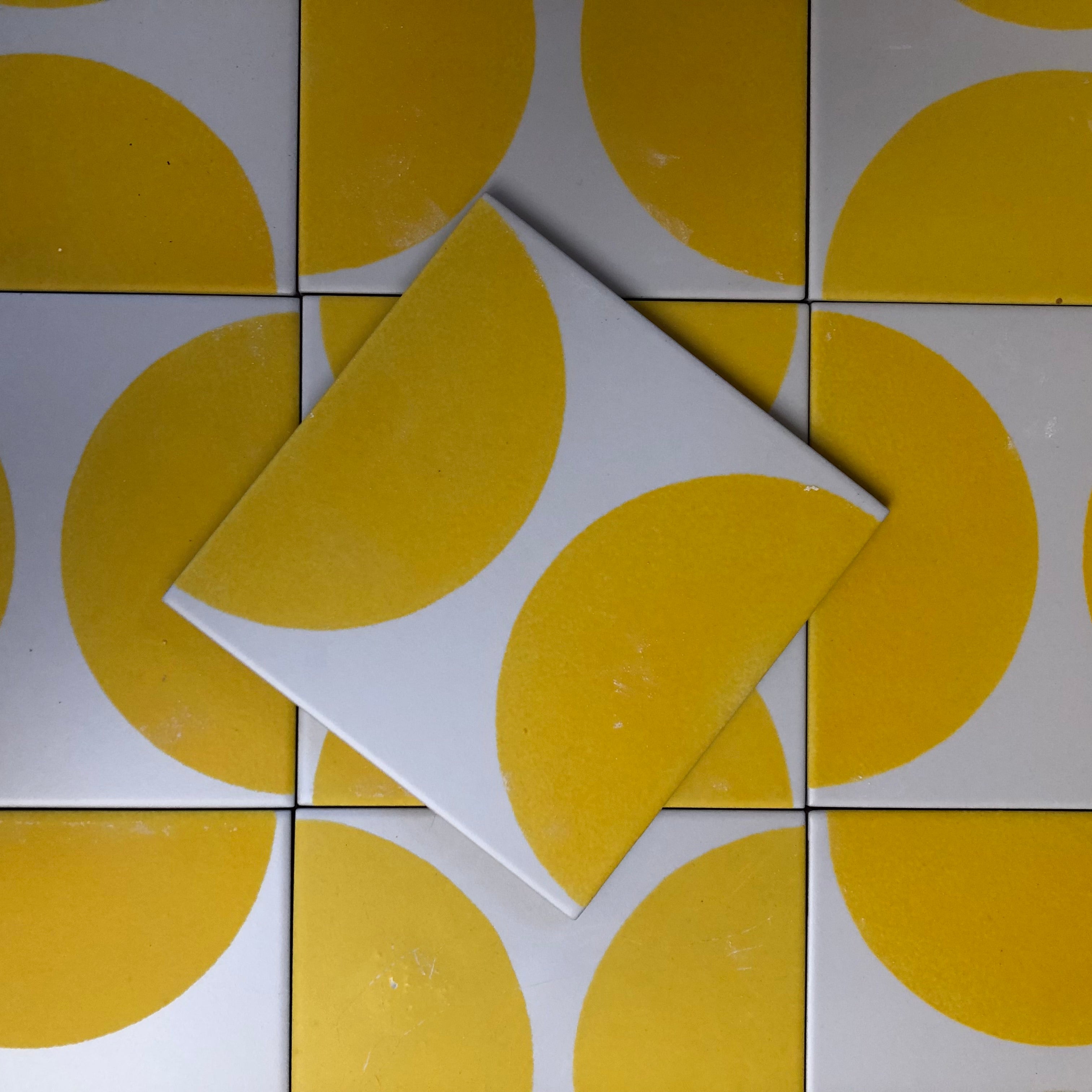 Seconds - Arc Lemon Floor (Matt Finish)