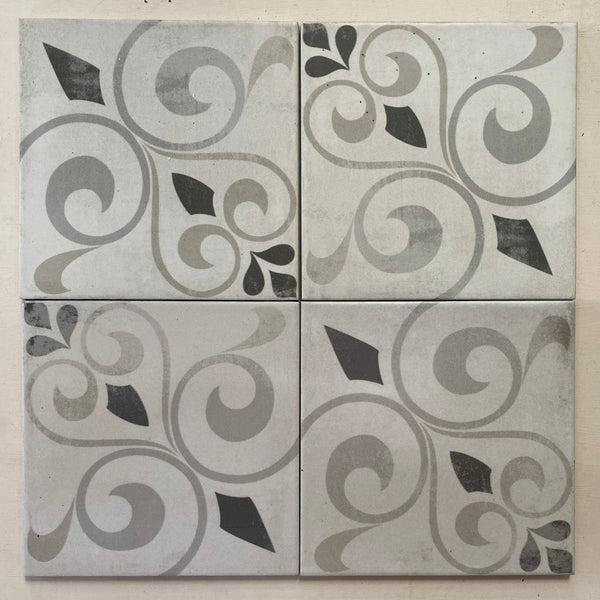 End of Line - Decor Leaves Tile