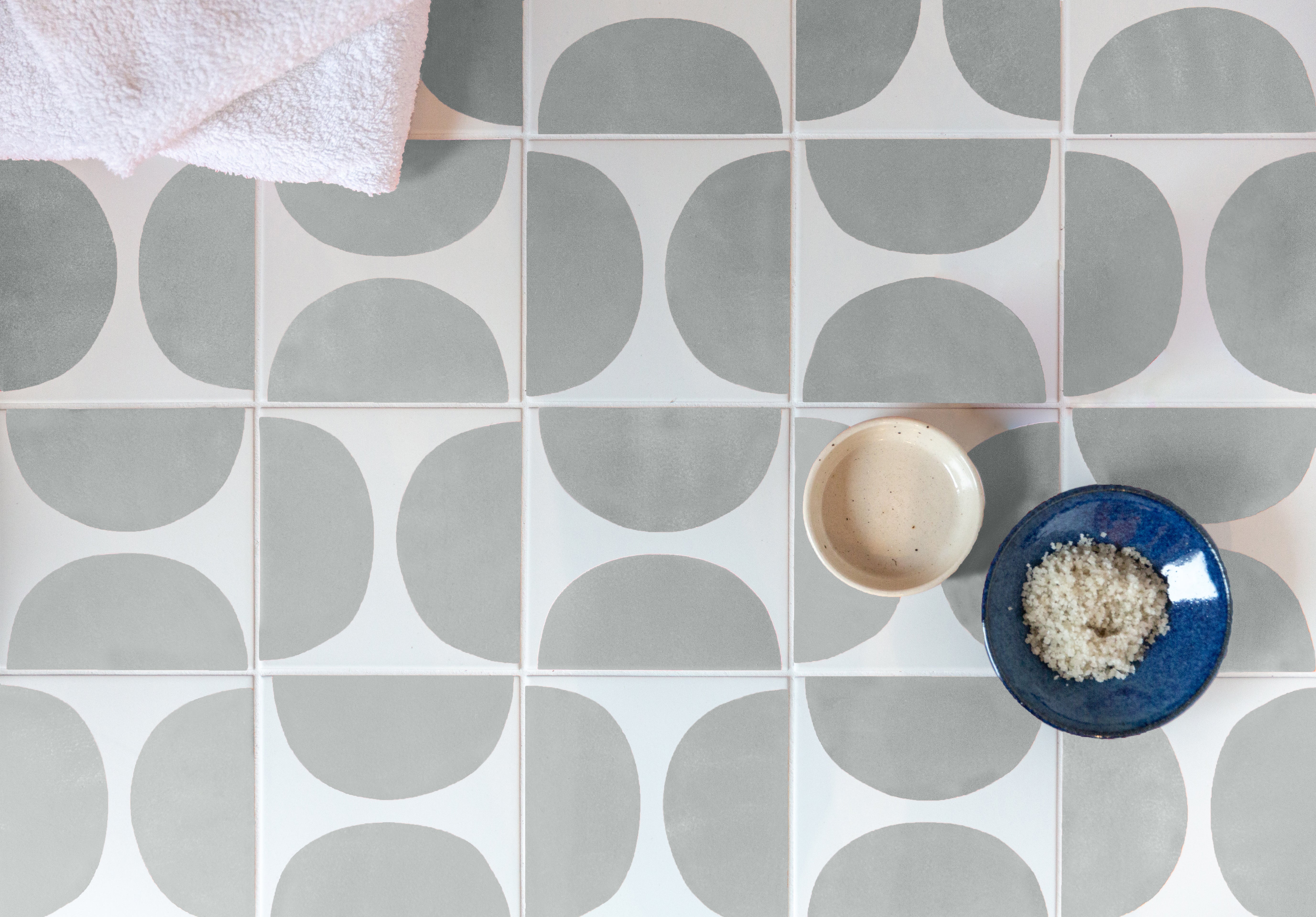 Arc Floor Pebble