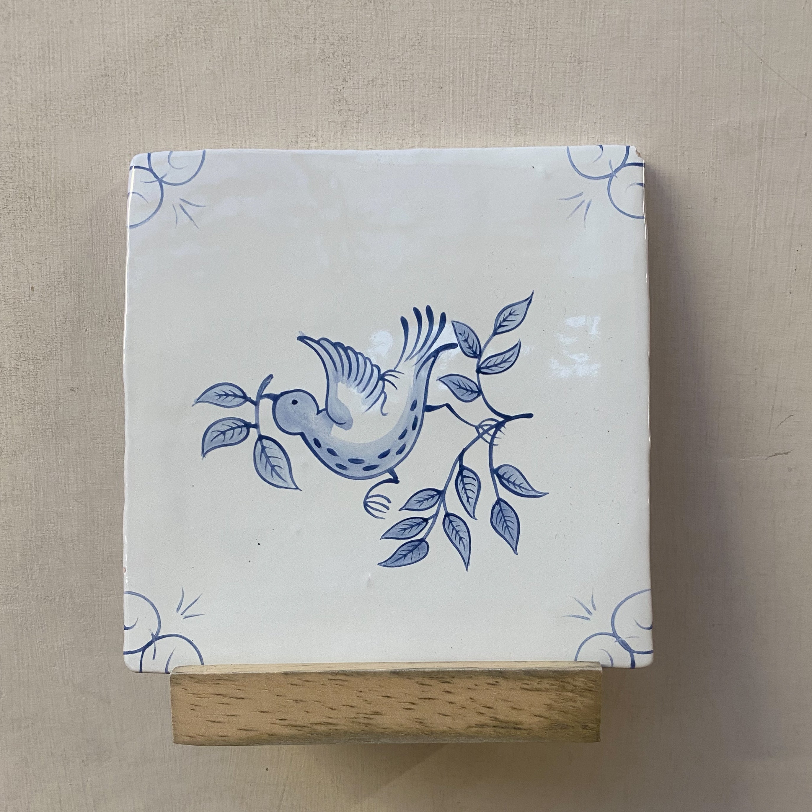 Seconds - English Delft Dove